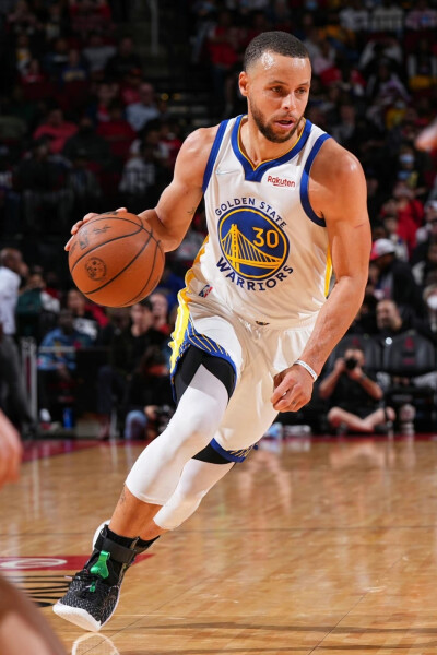 提供娱乐、竞技、体育多项选择